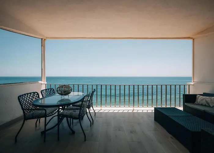 Exclusive Sea View Ehhouse * 埃斯特波纳