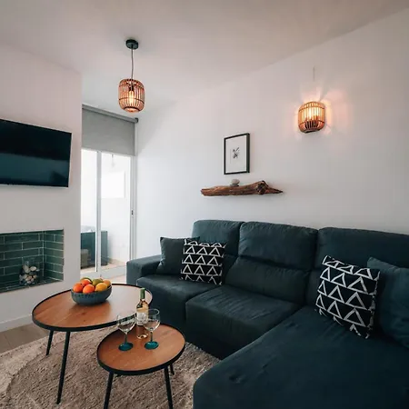 Exclusive Sea View Ehhouse Apartment *