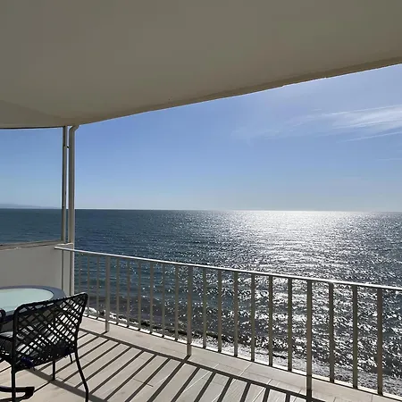 Exclusive Sea View Ehhouse Apartment Estepona